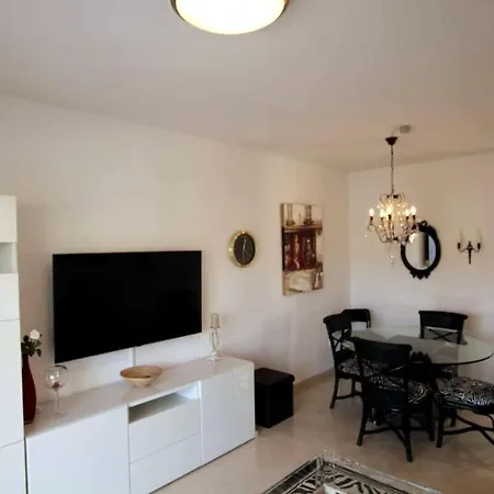 Penthouse With 3 Terraces And Sea View Sitio de Calahonda